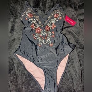 NWT Embroidered Lace-up Back Swimsuit